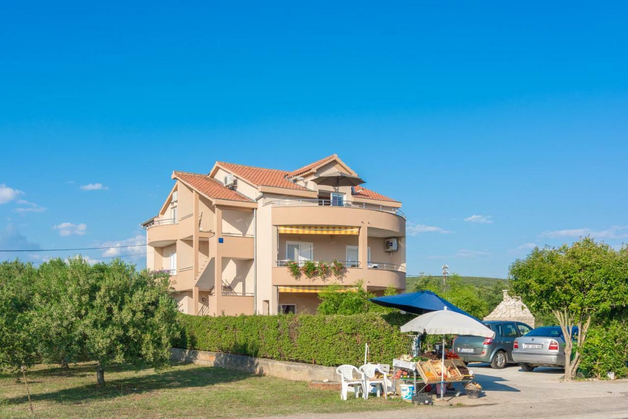 Apartments Lotus Sukošan Exterior foto